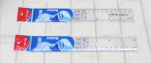 Քանոն պլաստիկ 25սմ YL-88131-25
