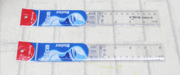 Քանոն պլաստիկ 30սմ YL-88131-30