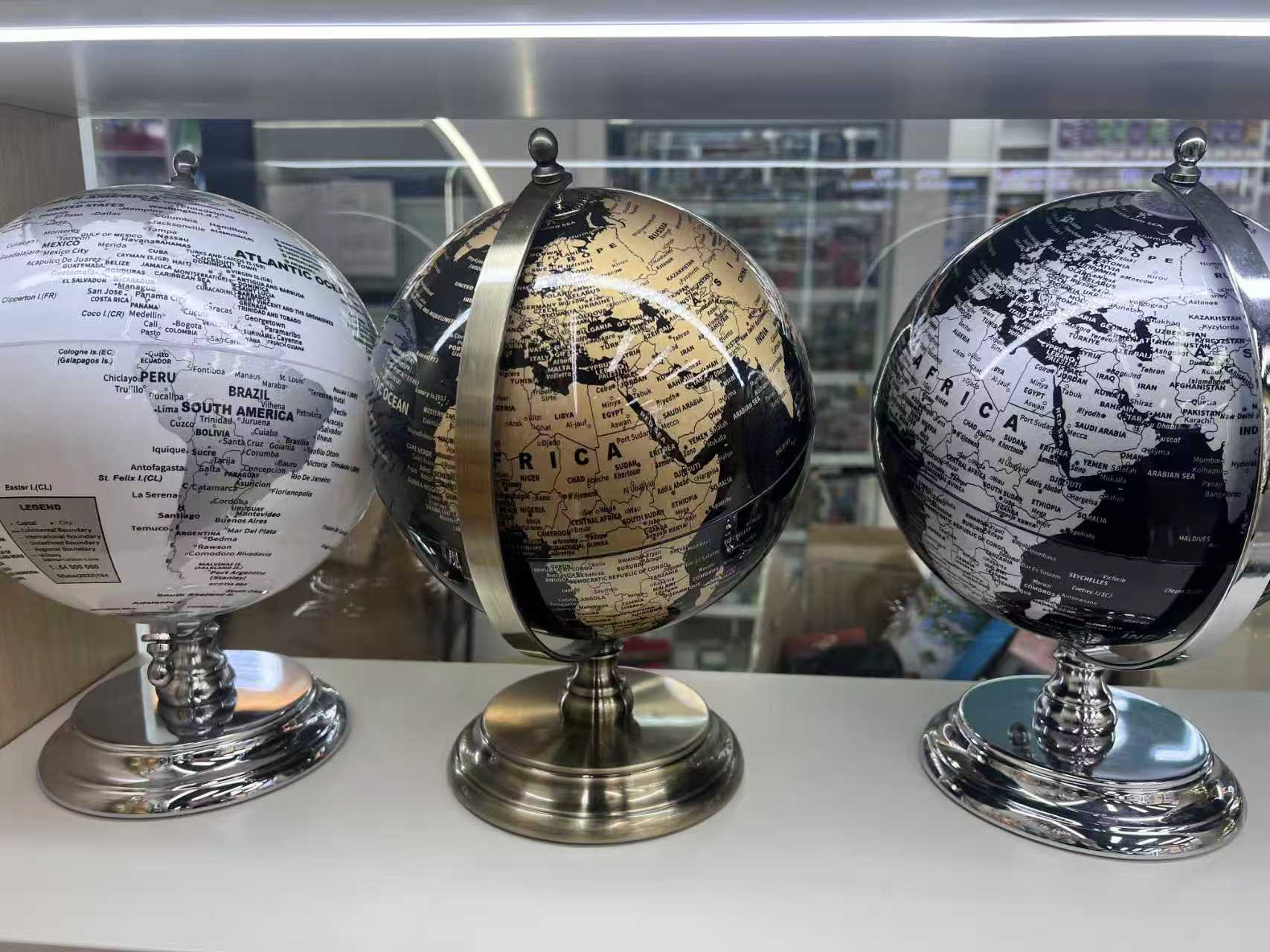 Գլոբուս 20 սմ մետաղական Գլոբուս 20 սմ մետաղական